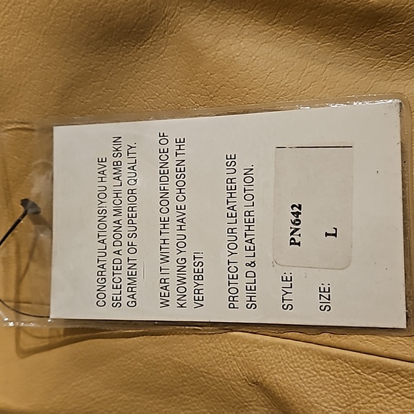 MEN'S LEATHER JACKET - Picture 3 of 4